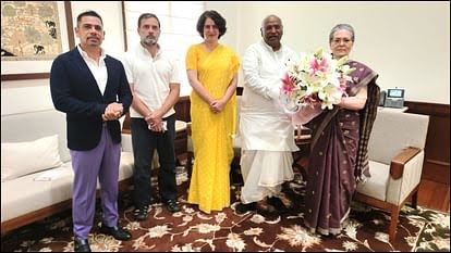 sonia-gandhi_9b68aeeb8289f9060ca5241863f455d6.jpeg