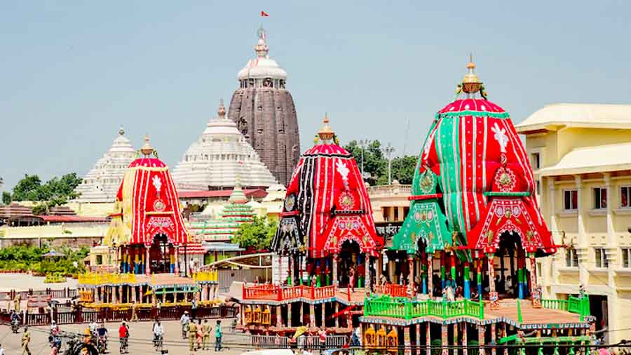 Jagannath-Temple_Puri-copy