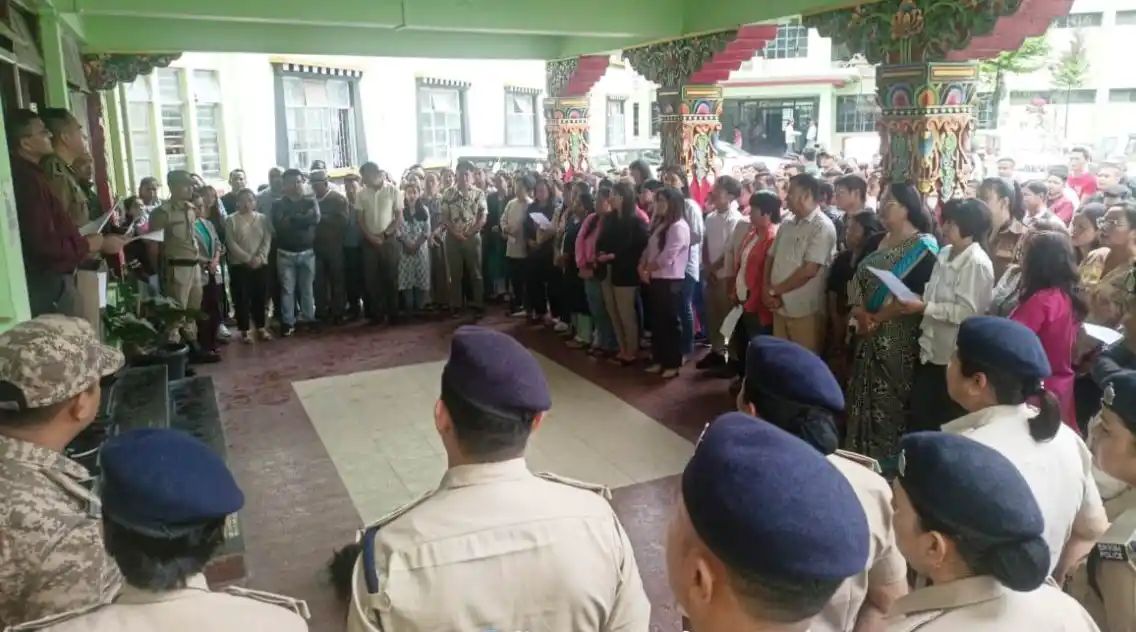 n6195018791719424762170b40a93cfab4c3026545dedd743e07b208f2984e9c7c8af4e6cab5641d3123fa8