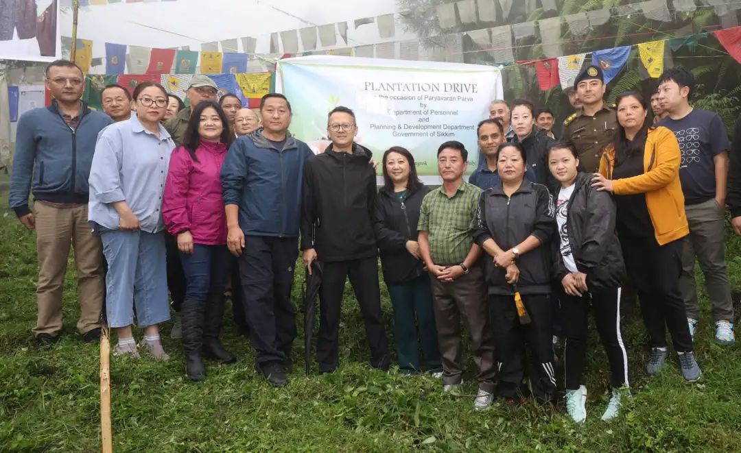 n620956054172029011980697abbcf11b091ee8a4fc0fc72c1237bc7accde34176e5be71ae285b638d1beb0