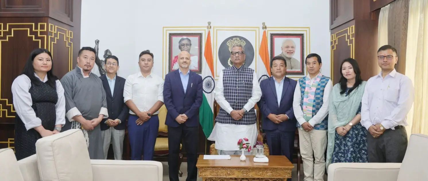 n62659054917236595897481415d2c3af971c025b841a6f9b34d81962b2e380715ed5cd8f8aa41b7aef574c