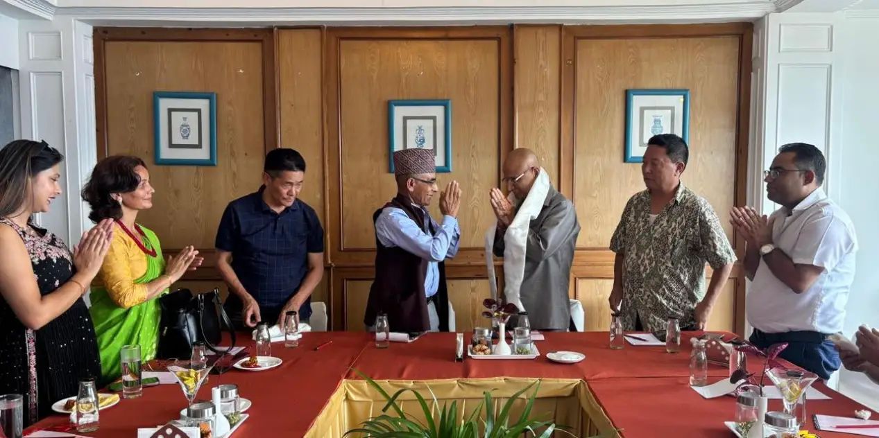 n6320080971727025956340e091cf07da5db4893963691c6abe06ada394fb5e7049f63d6a8e4b7d3f279743