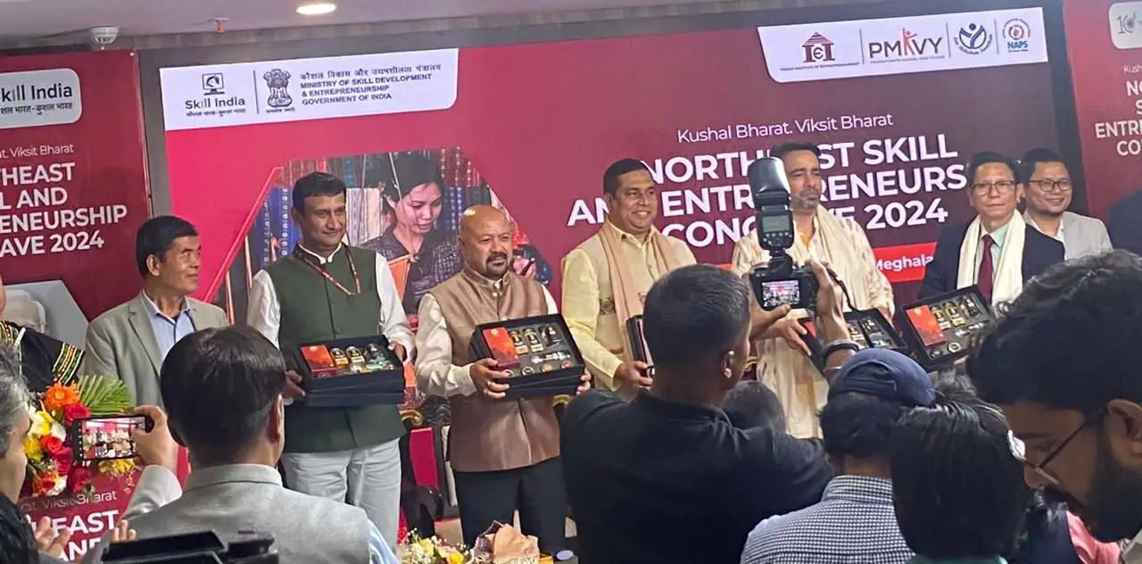 n6334204551727892138112f3e8b150468009574c7b9ae11baa37e26a91c804bbd0c850080eb0eccec11b2c