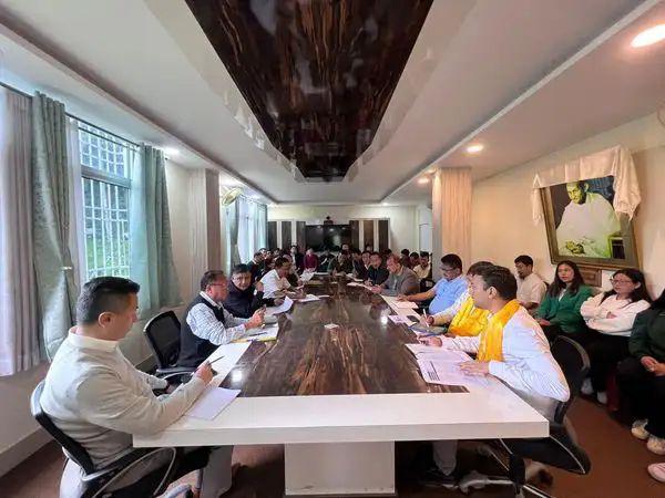 n63545438217291879374618441399bd04f46a1724b4c1658b1138bfb3e2b94b971ea794c773c91b4684ce2