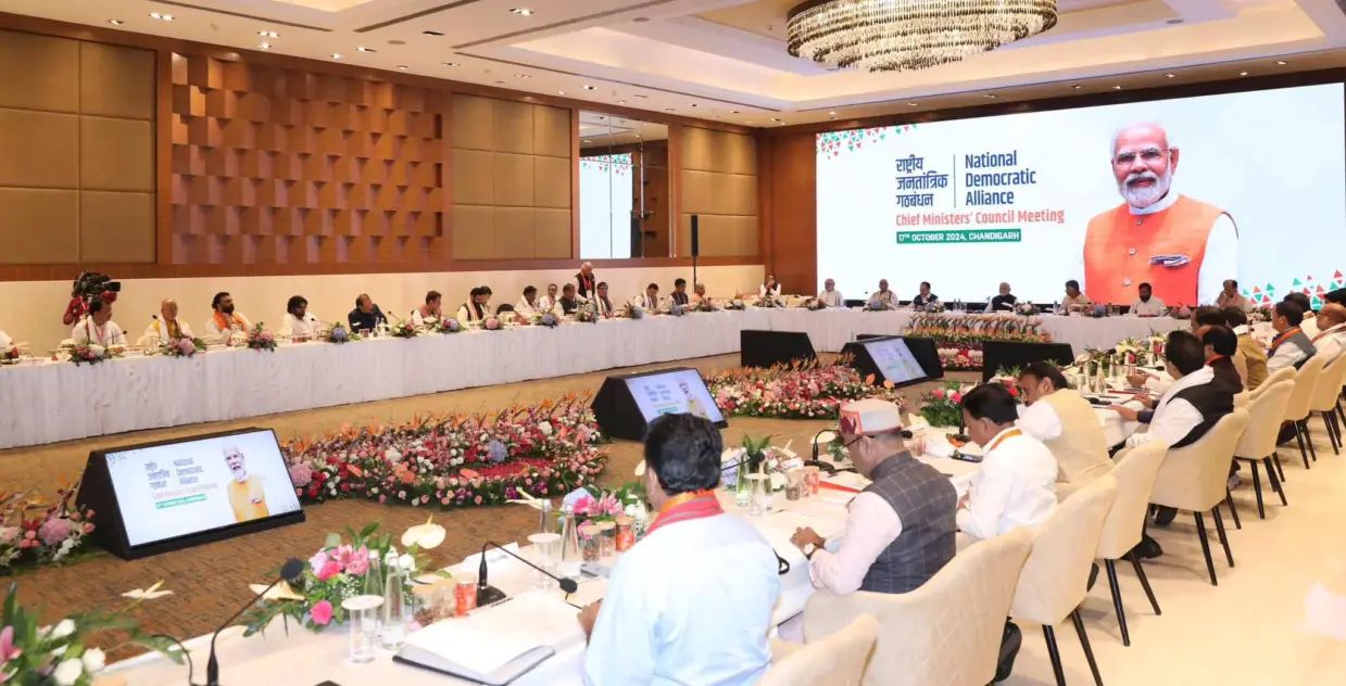 n6354608921729187811102735b3fc29b7dfd19f381675395dc650950ade2f5f9306d9500974582e177d51d