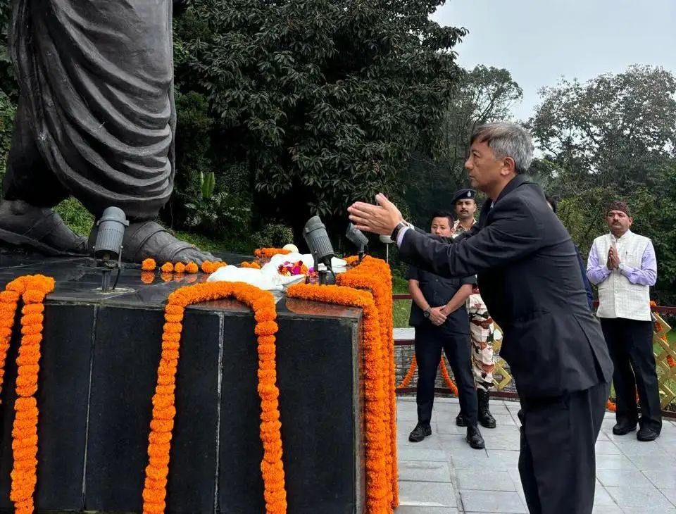 n63735312817303814535606095d8c661271c31e8715dc537d797cf393a44981a00acfb1d6cd09182d44115