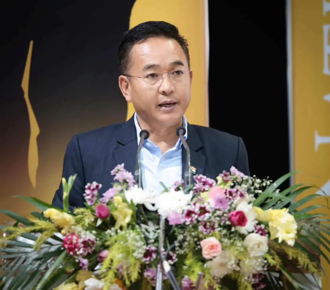 n6395029451731780908927a0a24cb9cbf3491e67e86f07153e0c4bb6f1adefb0fce6cefc9b99eef14381e6