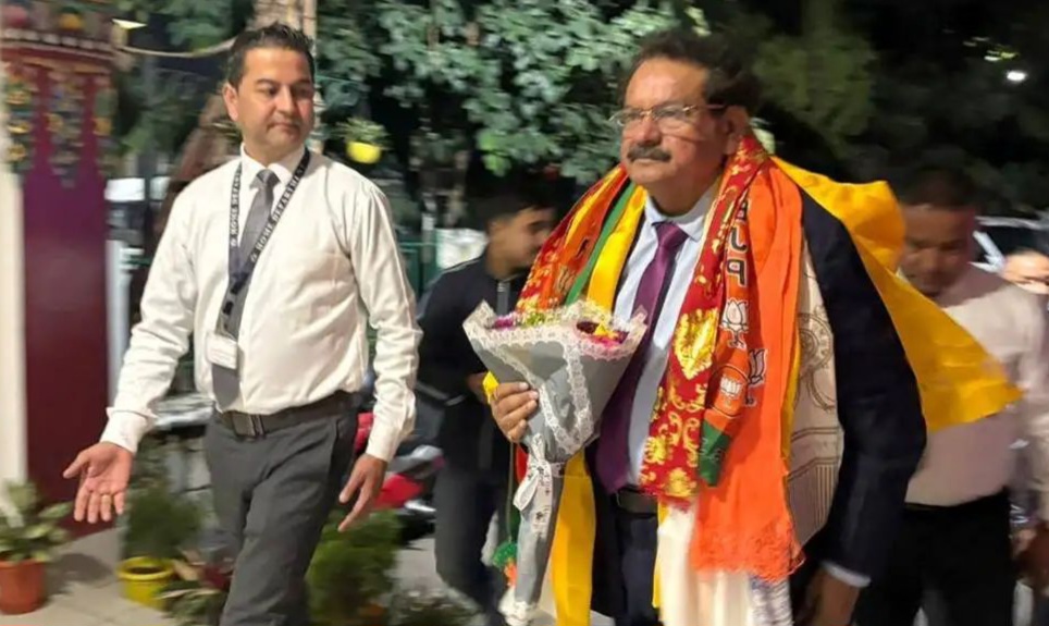 n640221280173221084244751858ca693c0a4dd33a524c0b5ce89224057b706f2c6e040df4aaf4a17473821