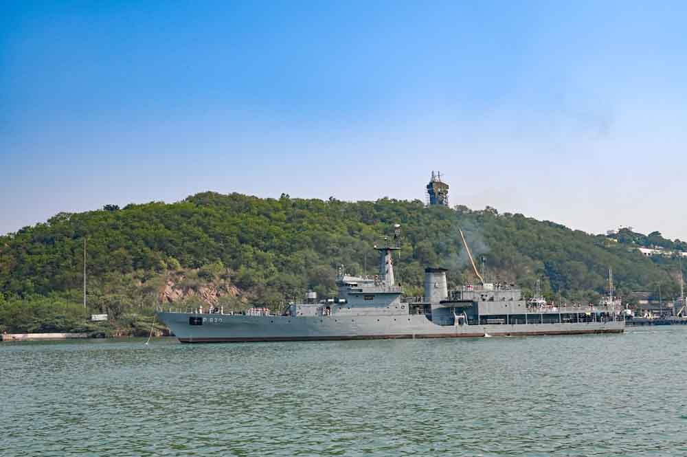 SLNSSayurainVisakhapatnamHarbourOPCS