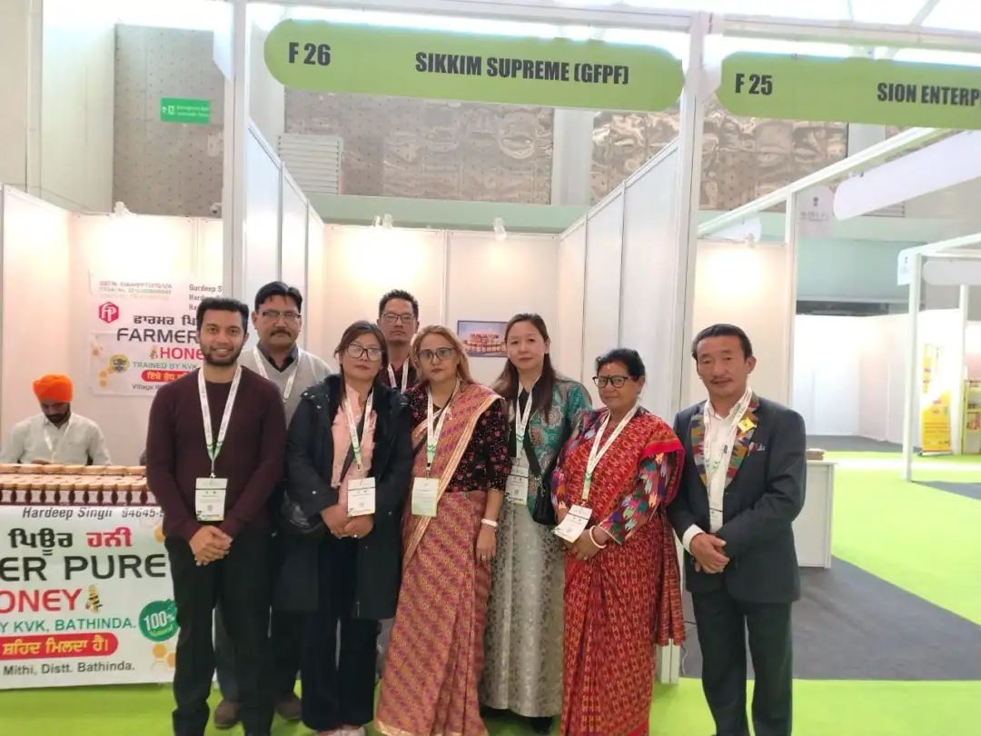 n642318789173351074586077fc9dd521f596c9474187d3449e901376c96bb7f48061bae4a1a5292c1c9c98