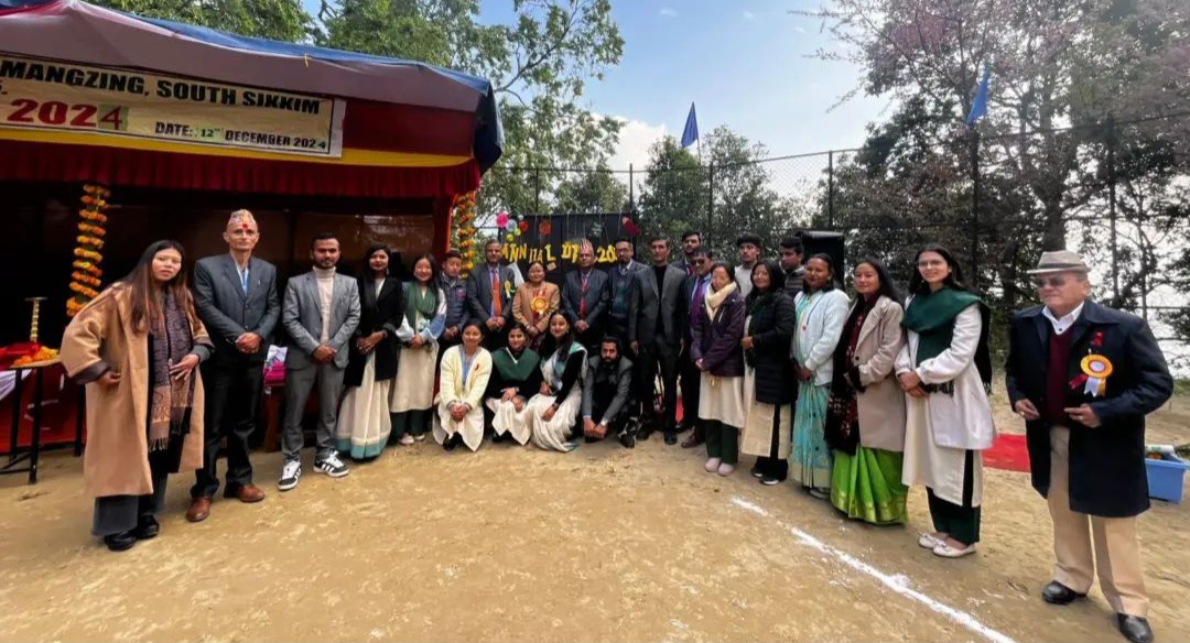 n64313076217340266511189a45595fb415c209280bf5d9f0f3523af4f010ea5158fd27a2fb5aa57f4bab28