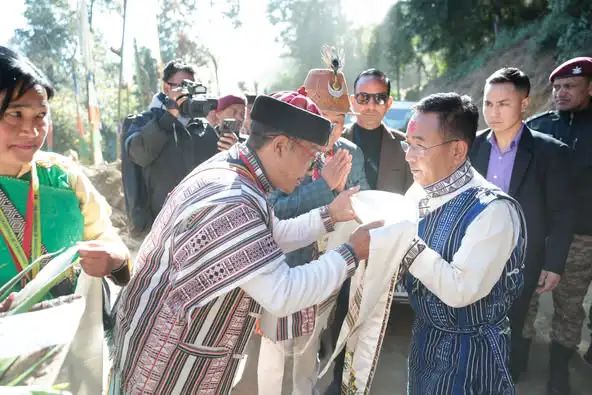 n6462430001736013383164a199918b8c3ba214ae6e045f0e44e26bc77504b1a249927e62ffc7f96ebab56e