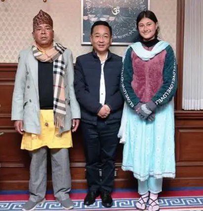 n6508187011738866912216a95d2e4b68a9bcd357fccf847197710ec9df7e1d912cb14e78b20bb1363cdad5