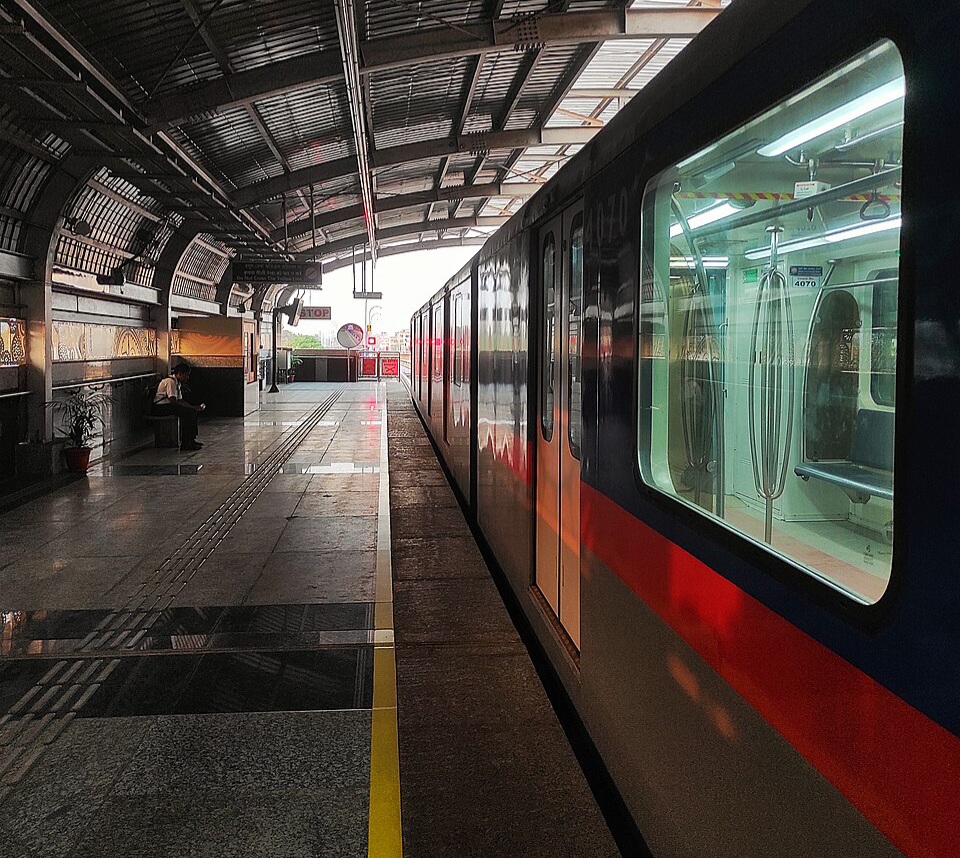 Taratala_Metro_Station_Platform_No._1