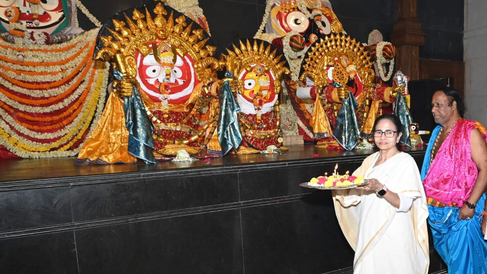 West-Bengal-CM-Mamata-Banerjee-inaugurates-Digha-Jagannath-Temple-on-Wednesday.-Express