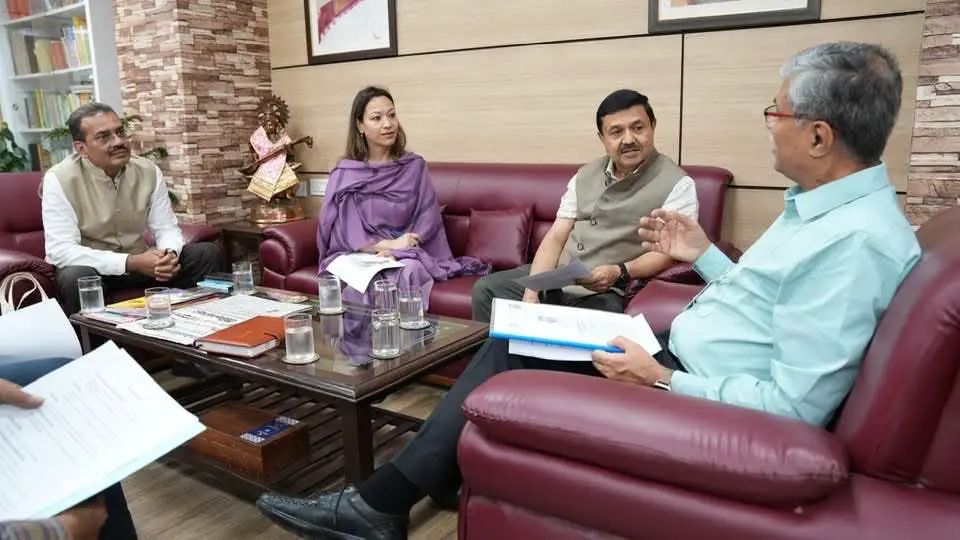 n67187386117520857857845ea7d91781c96f1dcda0e94307c3f88b86ff1c87eef767c6a1189f8fd3dddef4