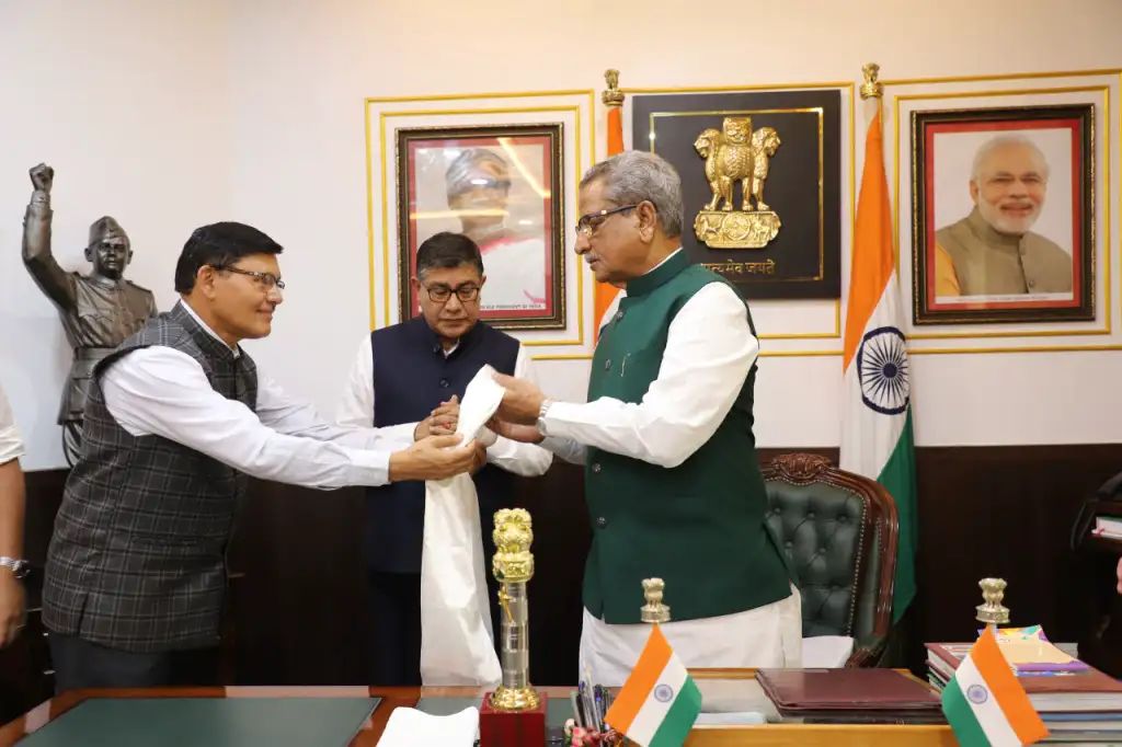 n673946263175338096127469e94be243ee8dbab3d2a95dd9a2ba28f008918d4fe100e2205e569a1fde4bee