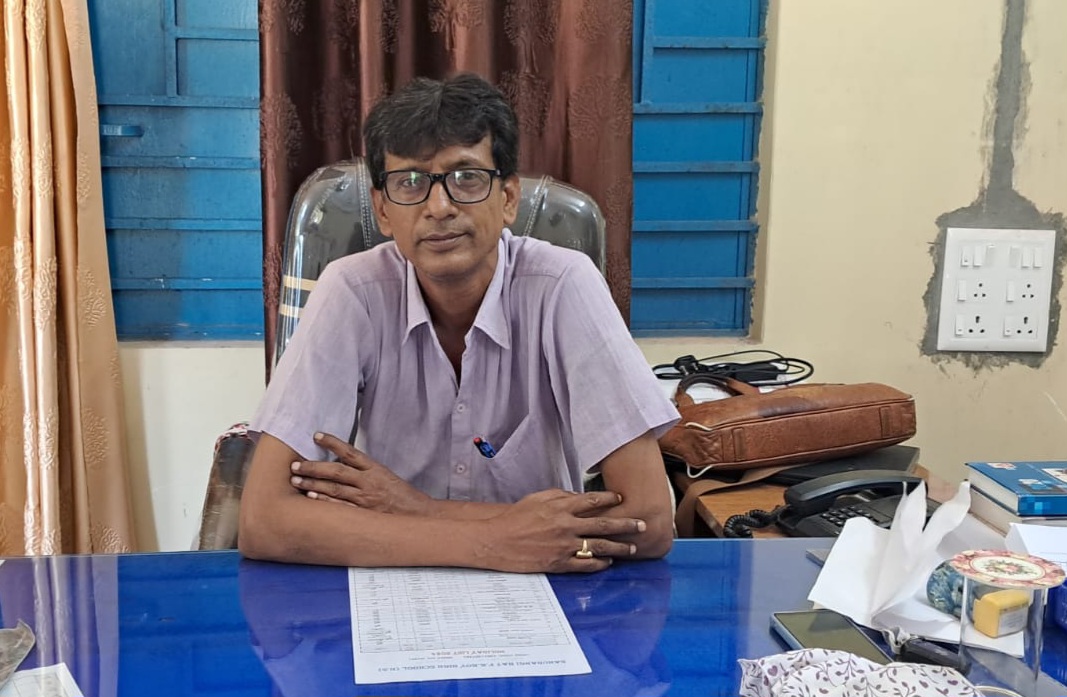 984ad1d8-e5d0-48b8-b70b-56ba415c719a 984ad1d8-e5d0-48b8-b70b-56ba415c719a