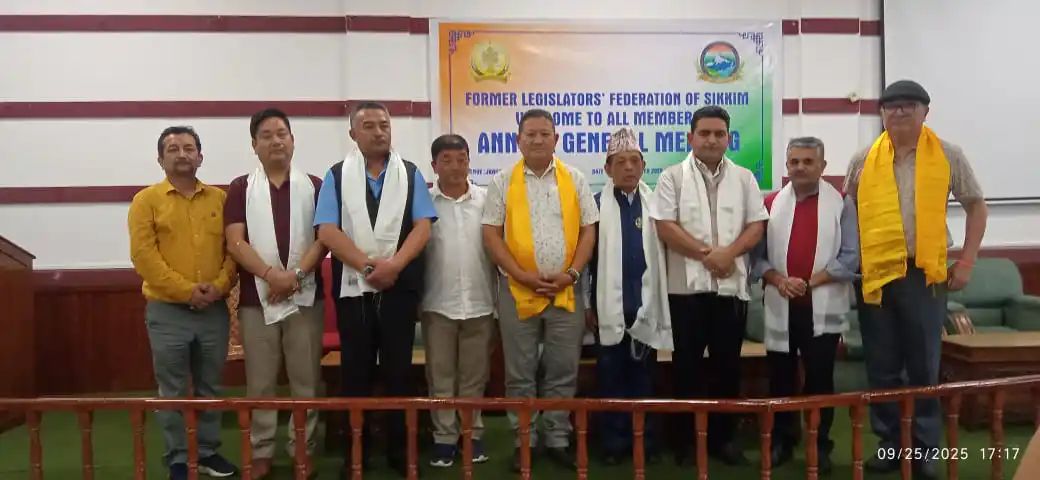 n6826290411758823840993b96dd6391c2d7a6c8117269003936fdc22c152d85295a19a460861a246745a14