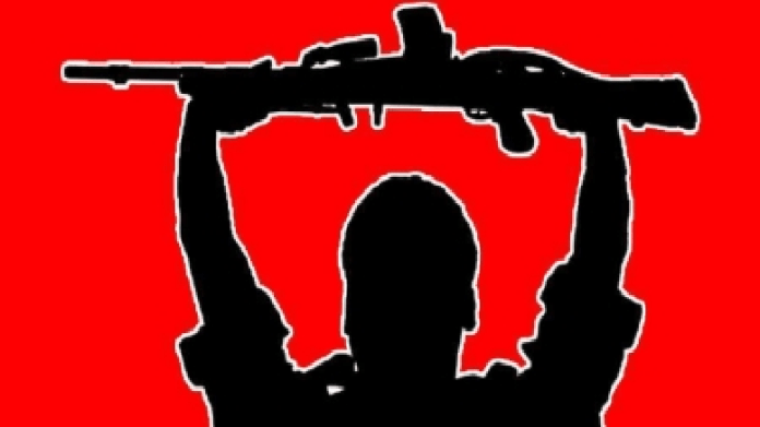 Maoists-surrenders-to-police-1