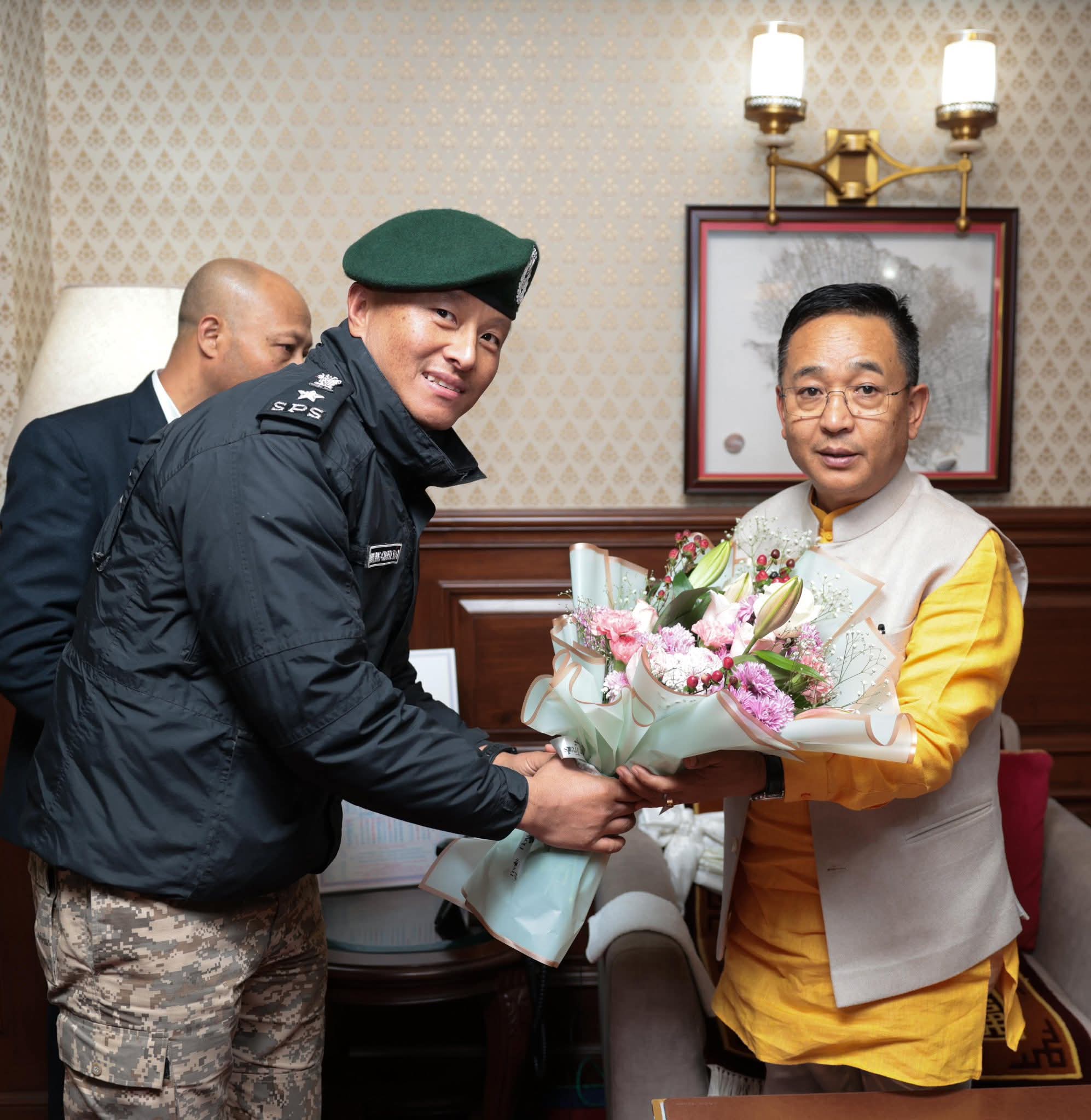 मुख्यमन्त्रीलाई ‘एक दौड, एक भावना’ प्रतियोगिता बारेमा जानकारी