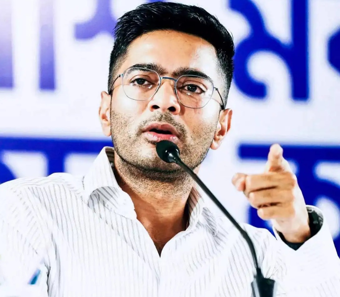 trinamool-lok-sabha-leader-abhishek-banerjee-meets-with-speaker-om-birla-seeks-discussion-on-sir