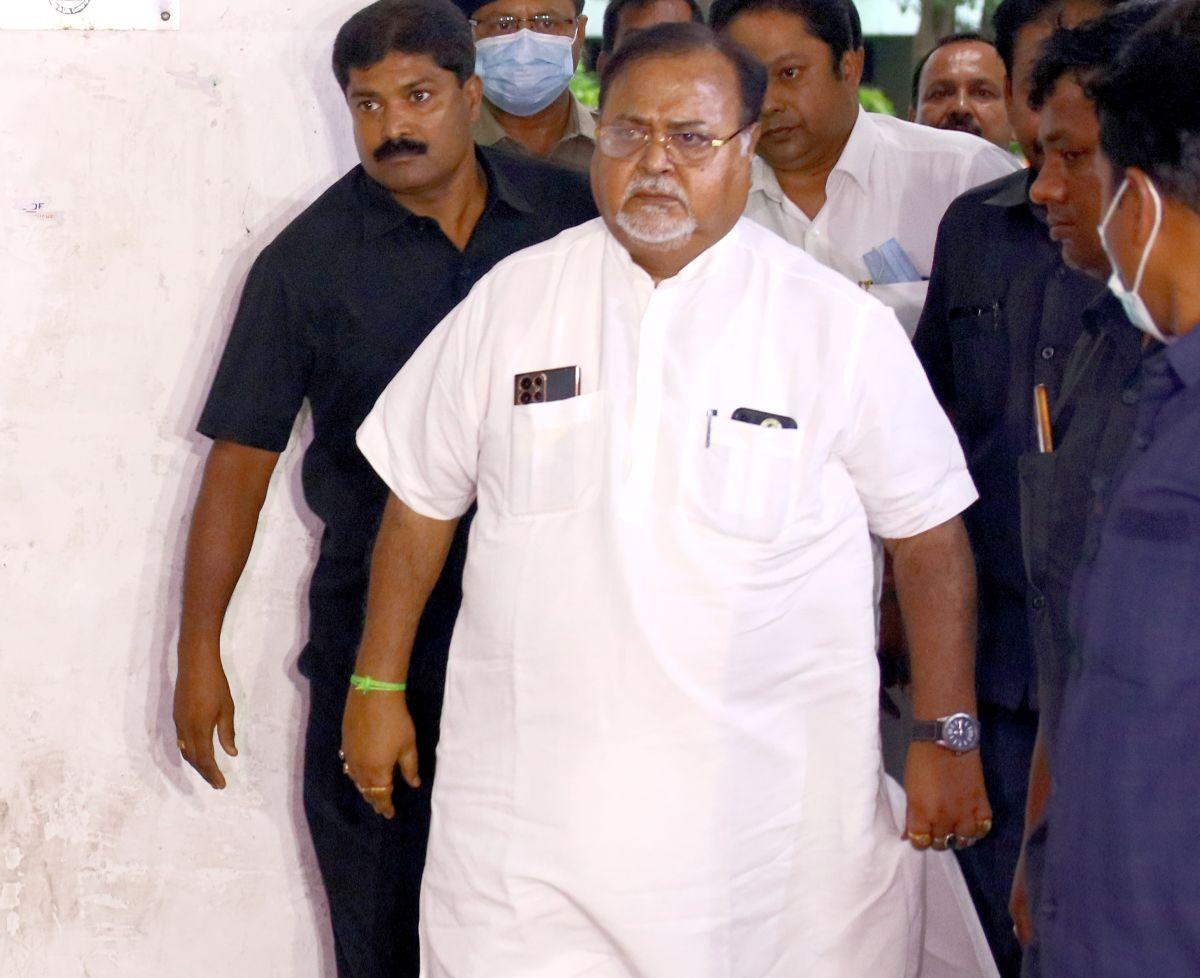 CREATOR: gd-jpeg v1.0 (using IJG JPEG v62), default quality?