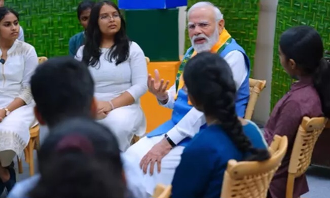 ‘परीक्षा पे चर्चा’: मोबाइलको दास नबन्नुहोस्: विद्यार्थीहरूलाई प्रधानमन्त्री मोदी