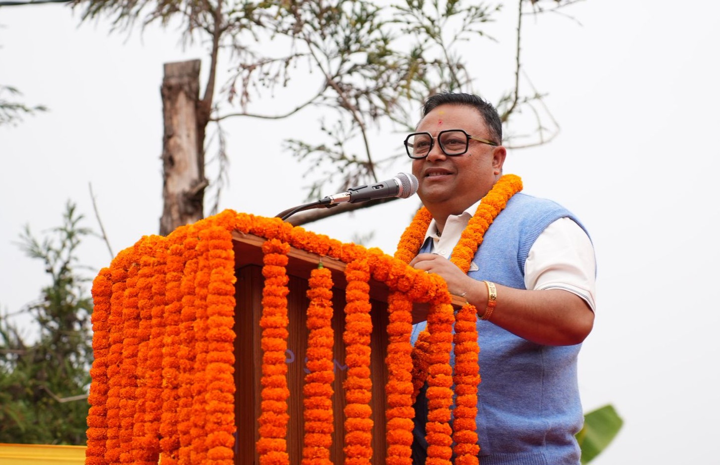 हाम्रोमा राजनीतिक सचेतना हुन आवश्यक छ र खोज्दा पाउनेलाई भोट दिनपर्छ नत्र तीनधारेले दु:ख पाउँछ: अनित थापा