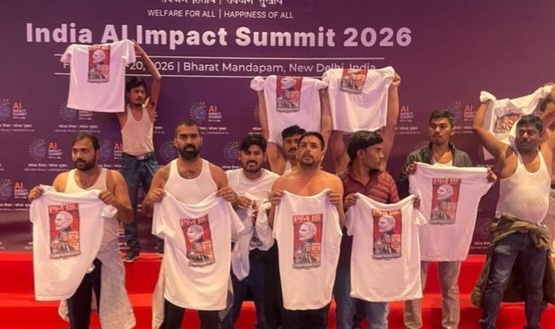 एआई इम्प्याक्ट समिटमा युवा कांग्रेसका कार्यकर्ताहरुको शर्टलेस प्रदर्शन