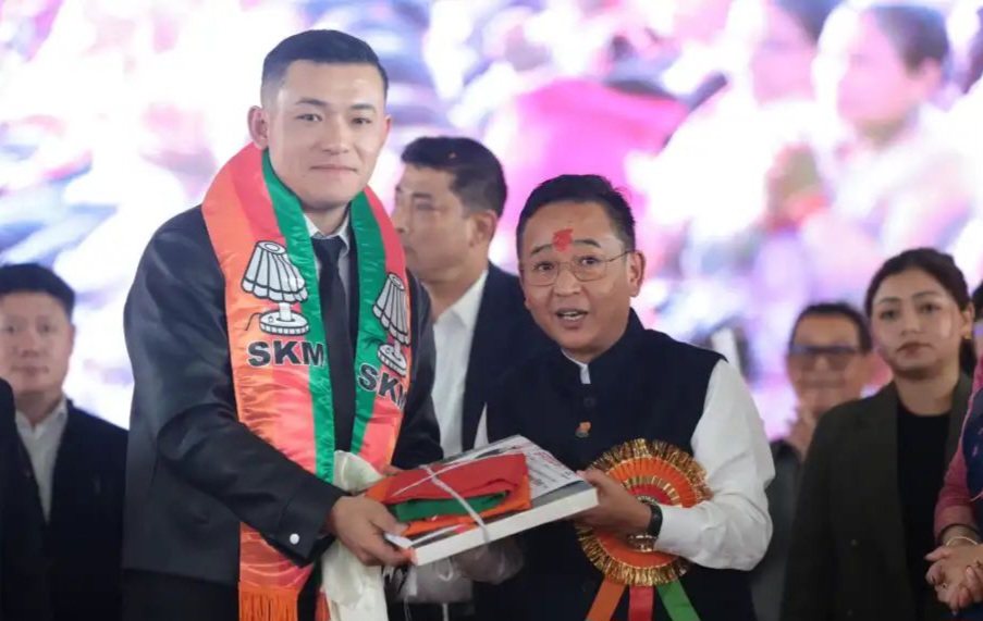 n69962067017702267202198f56969f145373dd8e8d3adb93fb5a584d7f317ecdcb26f0ce2da43447c791a0