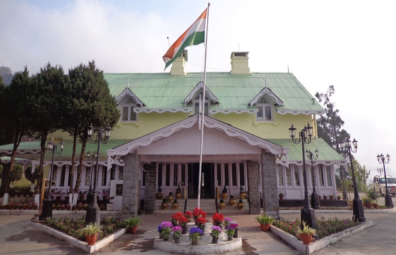 २२ मार्चसम्म जिल्लाधिकारिहरूका बंगला खाली गर्न चुनाव आयोगको निर्देशन