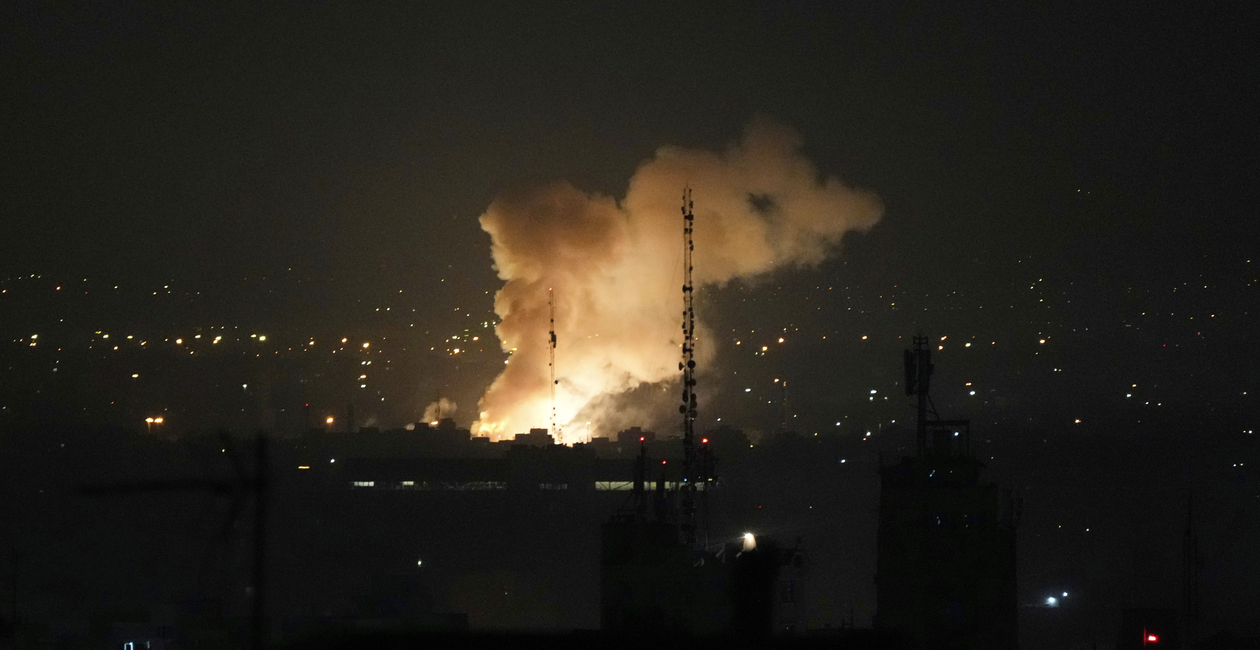 इजराइल–हिजबुल्ला आमने-सामने: दक्षिणी लेबनान में जमीनी घुसपैठ, ४० मौतों की पुष्टि