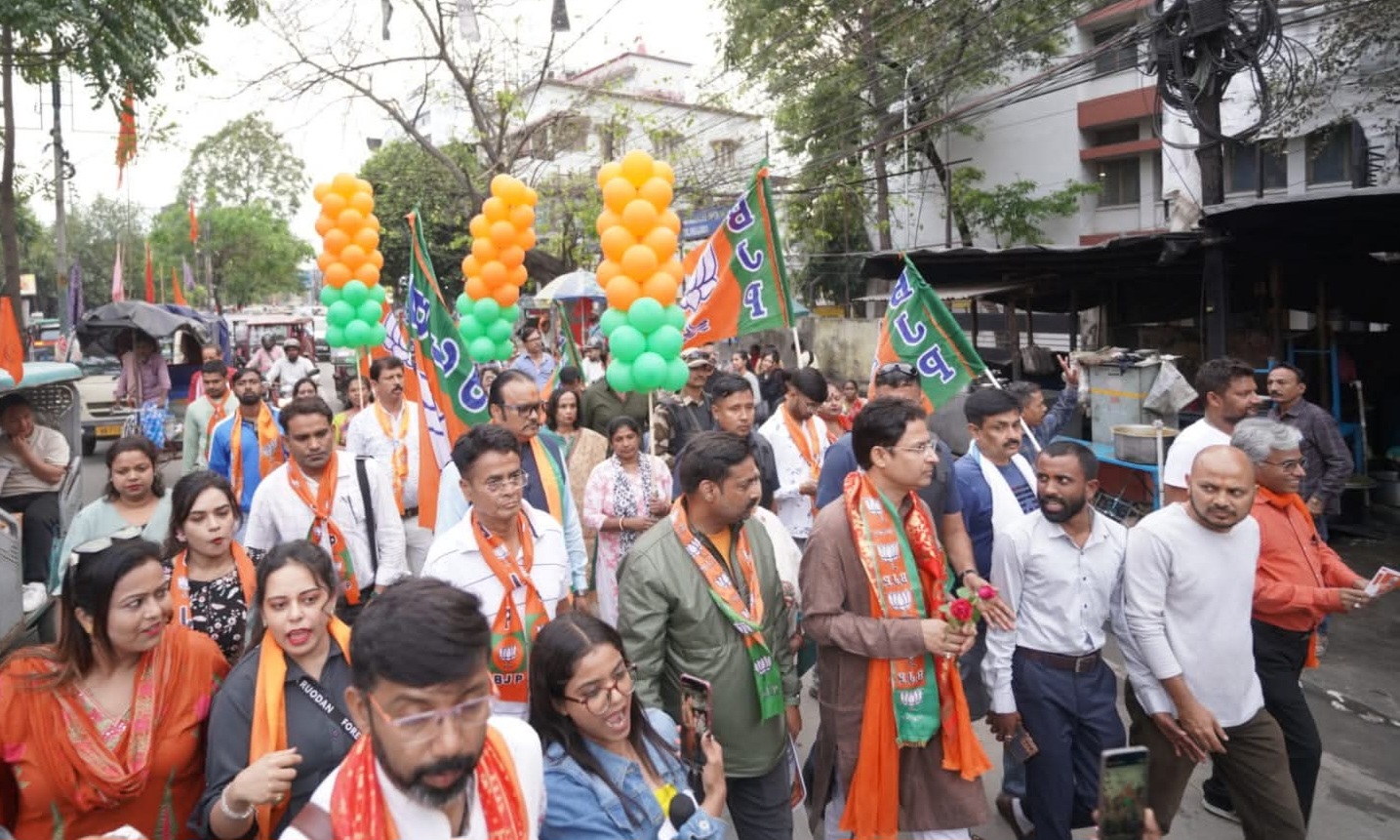 सांसद राजु बिष्टद्वारा डा. शंकर घोषको चुनावी अभियानमा सहभागिता