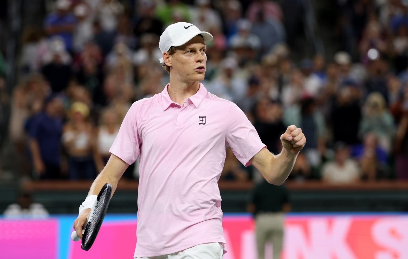 रोमाञ्चक जीत हासिल गरी क्वार्टर फाइनलमा पुगे यानिक सिनर