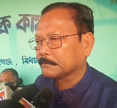 राजगञ्जमा टिकट नपाएपछि खगेस्वर रोयले जिल्ला अध्यक्ष पदबाट राजीनामा