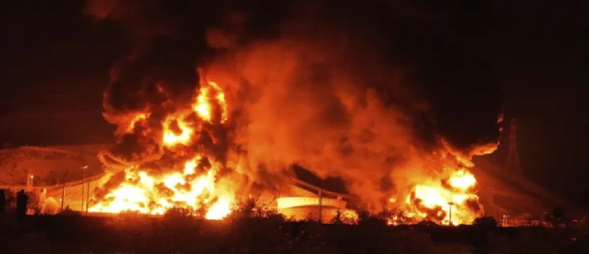 इजरायल के हमले में ईरान के दो बड़े अधिकारी ढेर, जवाब में मिसाइलों की बौछार