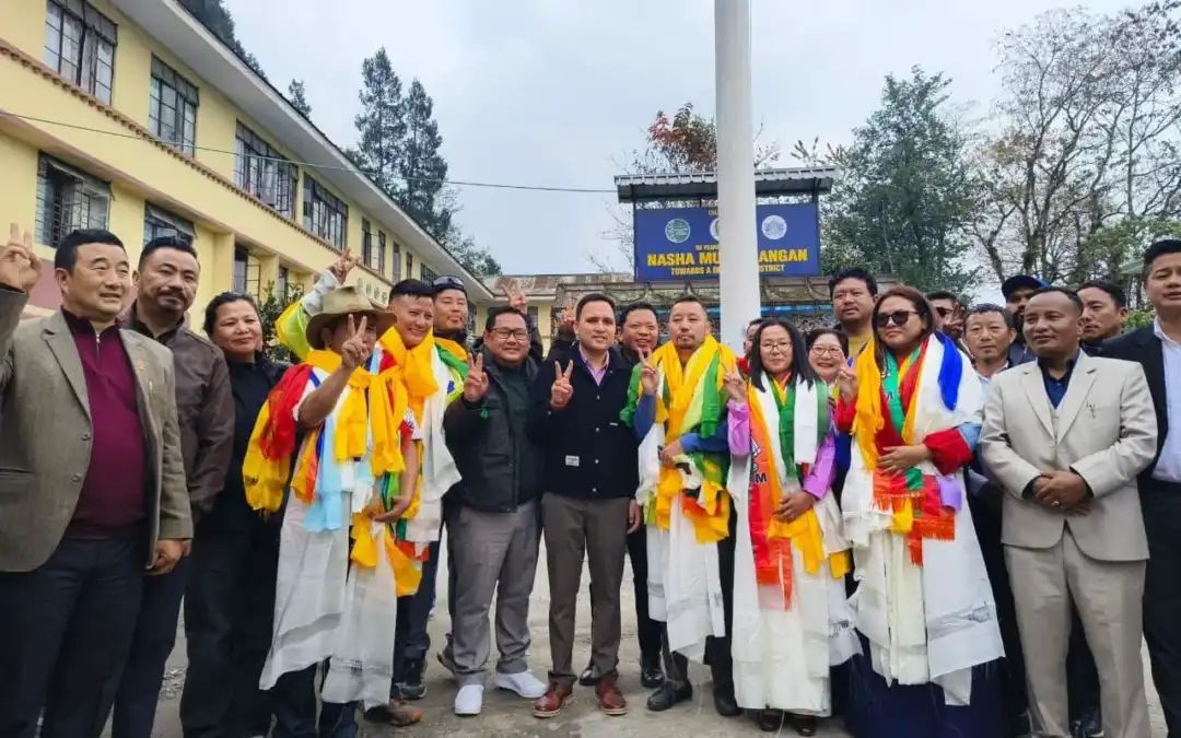 n70606479917745465187092afef956a61c9bff097fe304b0420442a5d102d00d400d65b9924ff278e515dd