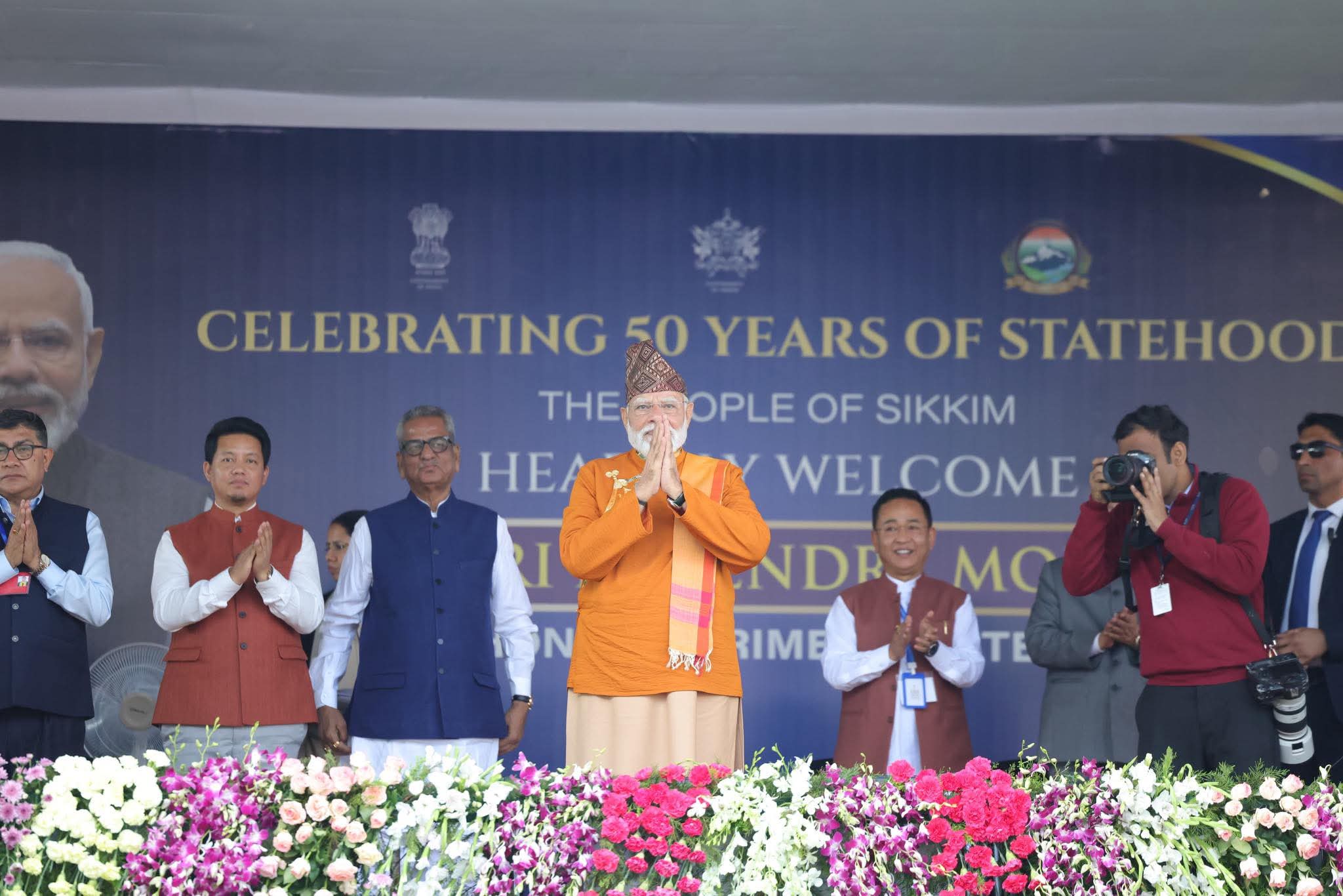 सिक्किमको राज्यत्वको स्वर्ण जयन्ती समापन समारोहमा प्रधानमन्त्रीको सहभागिता, ऐतिहासिक परियोजनाहरूको उद्घाटन‎‎