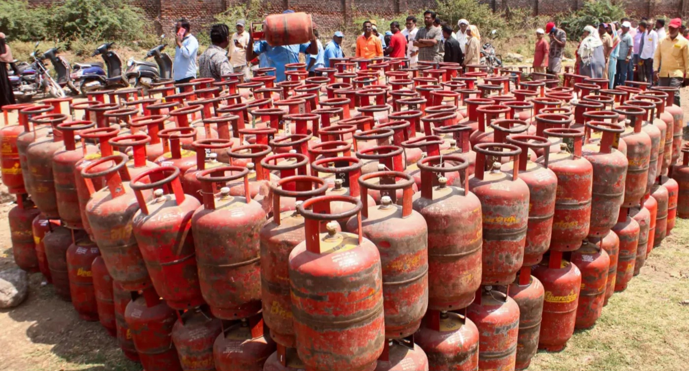 LPG-Cylinder-2-1400x875