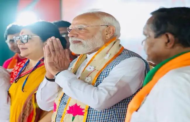 शहीद परिवारलाई मोदीको ढाडस, बरुइपुर हत्याकाण्डका दोषीलाई कारबाही गर्ने आश्वासन