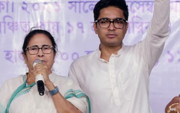 पश्चिम बंगाल चुनाव: मतगणनाका बीच हिंसा र तनाव, ममता बनर्जी र अभिषेकको घरबाहिर केन्द्रीय बल तैनाथ