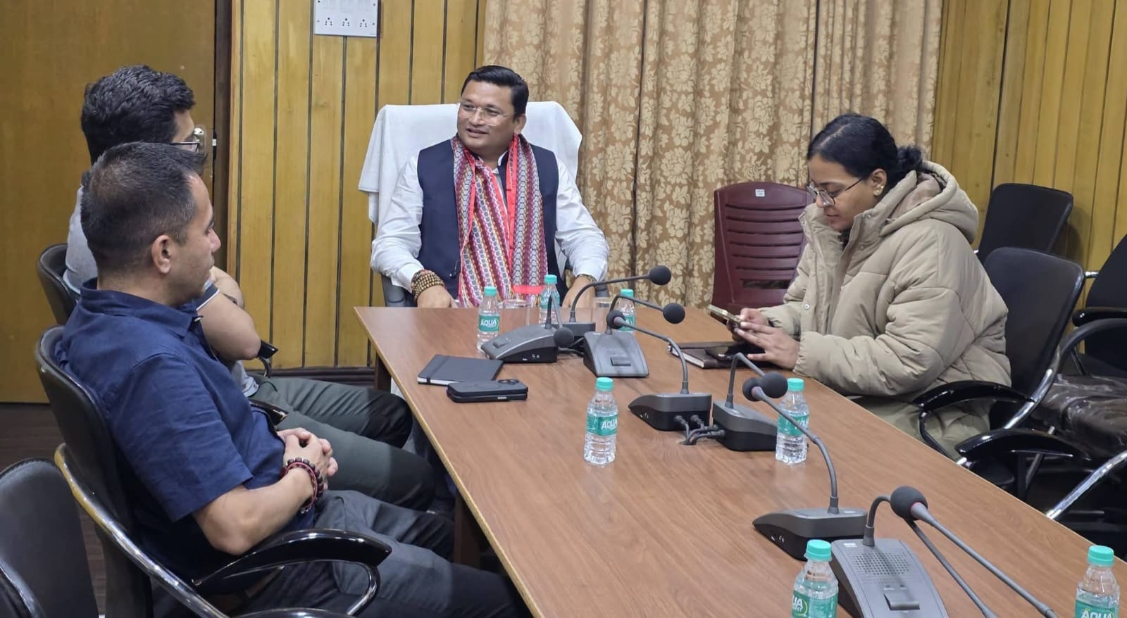 दार्जीलिङ हिलको विकास र सुशासनका लागि सर्किट हाउसमा उच्चस्तरीय बैठक सम्पन्न