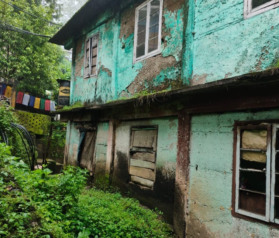 पहाडका श्रमिक, गरीब तथा विपन्न परिवारको जीवनस्तर सुधार गर्न आवासीय योजनाहरू प्रभावकारी रूपमा कार्यान्वयन हुन आवश्यक छ: प्रणय शेर्पा