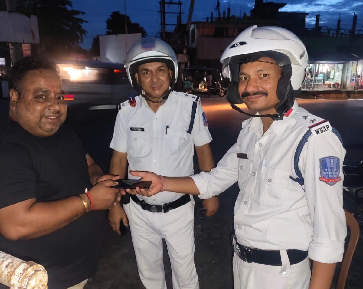 सिलगढी पुलिसद्वारा इमानदारिताको नमुना प्रस्तुत