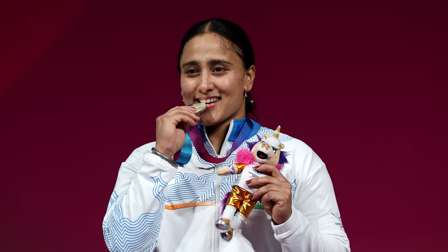भारोत्तोलनमा देशको निम्ति रजत पदक जितिन् हरजिन्दर कौरले